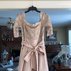 Jessica Howard Champagne mother of bride dress